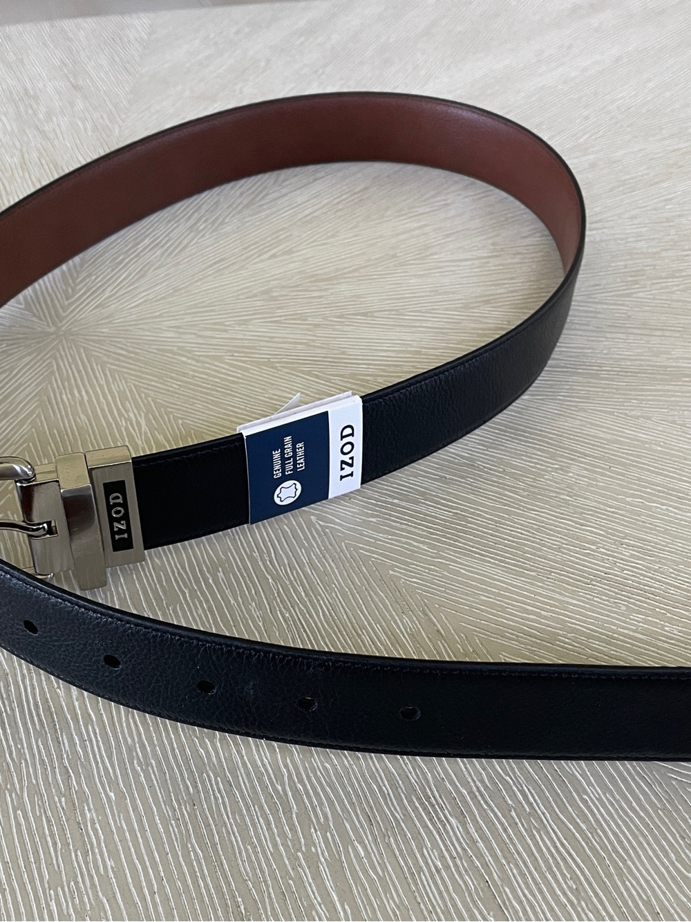 NWT Izod Black and Brown Reversible Leather Men’s Belt - Size M 34/36”